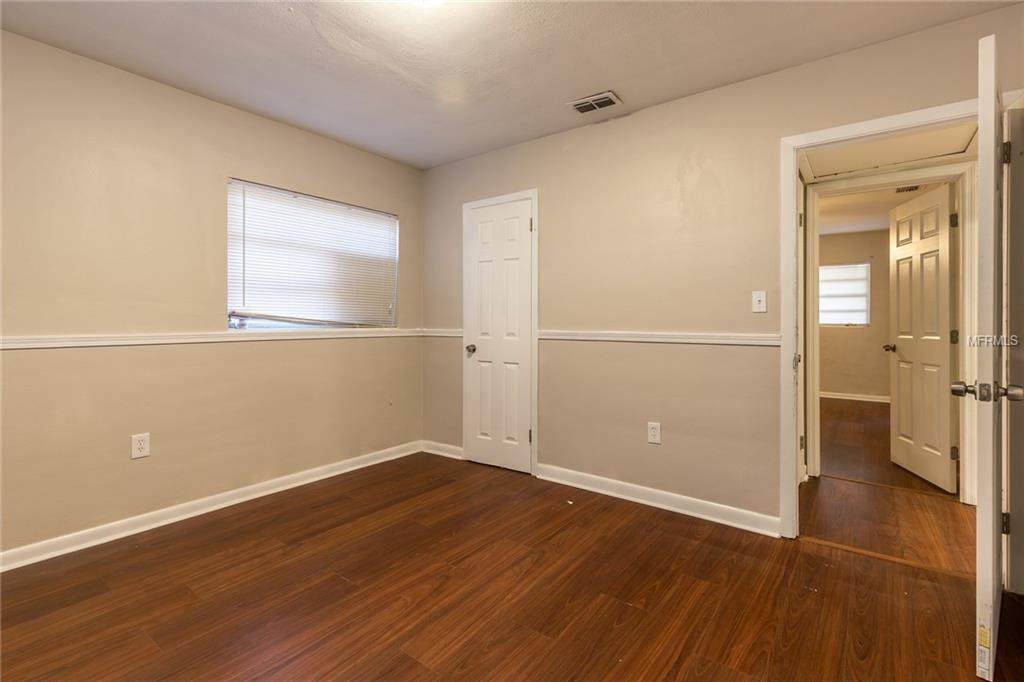 2001 SARAZEN COURT, ORLANDO, Florida 32808, 3 Bedrooms Bedrooms, 3 Rooms Rooms,2 BathroomsBathrooms,Residential,For sale,SARAZEN,T2915553