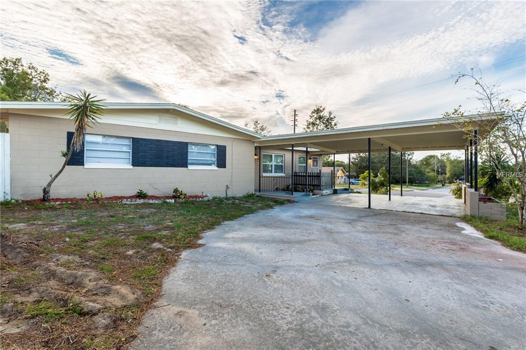 2001 SARAZEN COURT, ORLANDO, Florida 32808, 3 Bedrooms Bedrooms, 3 Rooms Rooms,2 BathroomsBathrooms,Residential,For sale,SARAZEN,T2915553