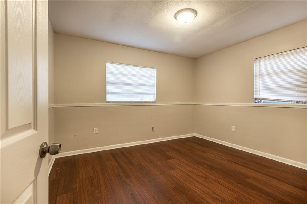 2001 SARAZEN COURT, ORLANDO, Florida 32808, 3 Bedrooms Bedrooms, 3 Rooms Rooms,2 BathroomsBathrooms,Residential,For sale,SARAZEN,T2915553