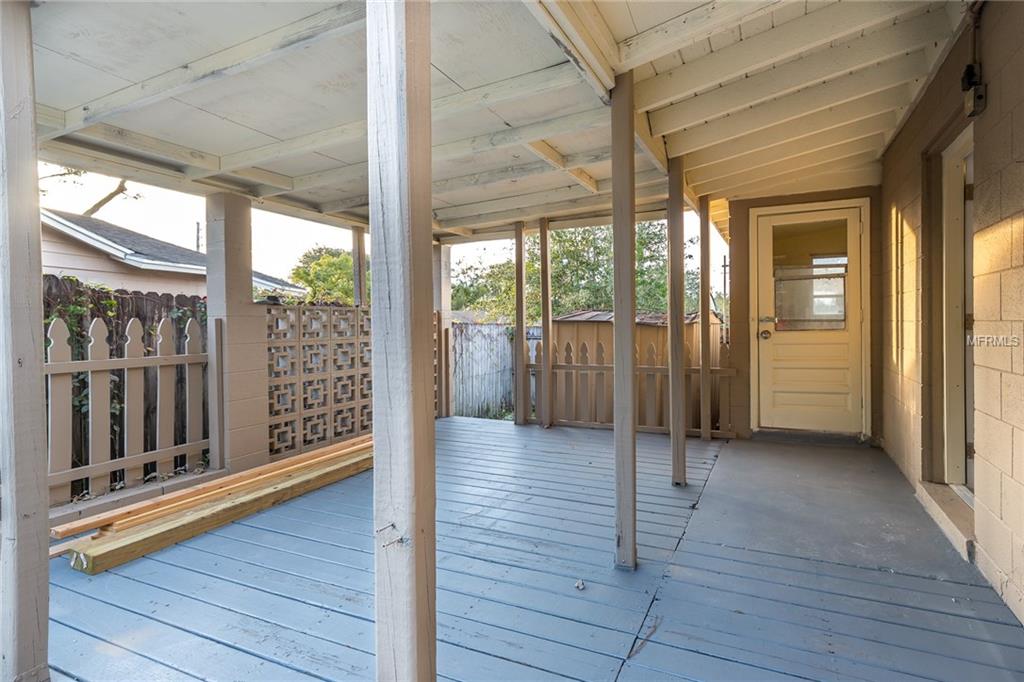 2001 SARAZEN COURT, ORLANDO, Florida 32808, 3 Bedrooms Bedrooms, 3 Rooms Rooms,2 BathroomsBathrooms,Residential,For sale,SARAZEN,T2915553