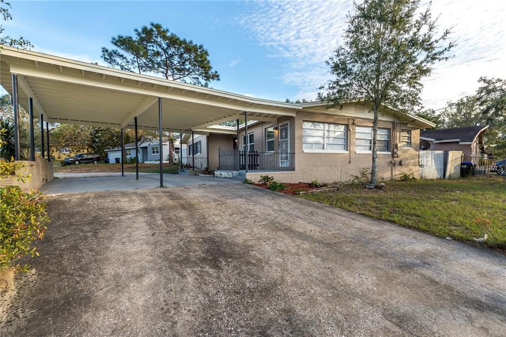 2001 SARAZEN COURT, ORLANDO, Florida 32808, 3 Bedrooms Bedrooms, 3 Rooms Rooms,2 BathroomsBathrooms,Residential,For sale,SARAZEN,T2915553