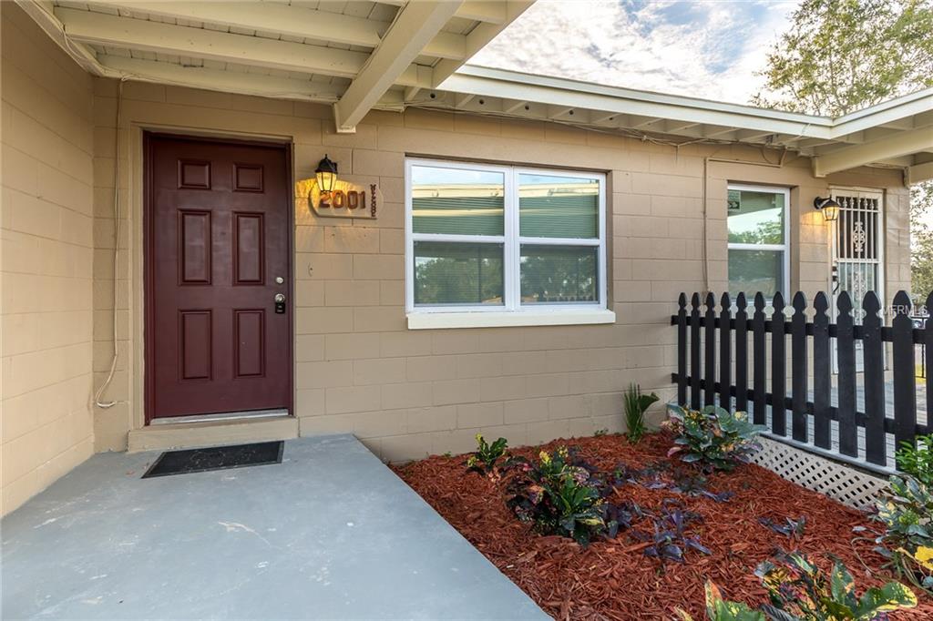 2001 SARAZEN COURT, ORLANDO, Florida 32808, 3 Bedrooms Bedrooms, 3 Rooms Rooms,2 BathroomsBathrooms,Residential,For sale,SARAZEN,T2915553