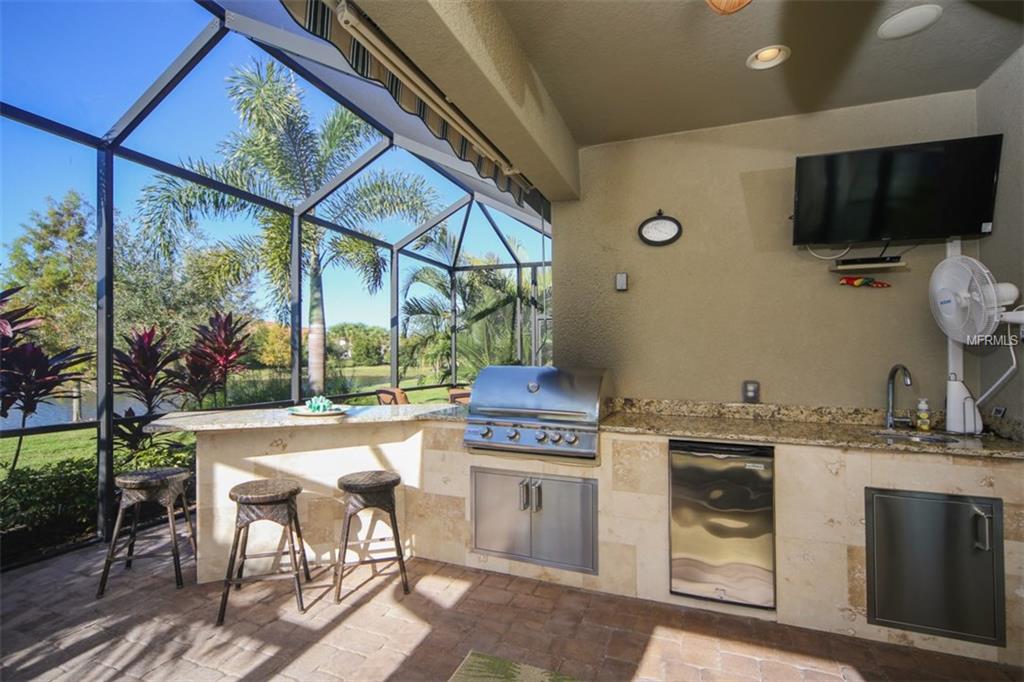 5018 SERATA DRIVE, BRADENTON, Florida 34211, 3 Bedrooms Bedrooms, 8 Rooms Rooms,2 BathroomsBathrooms,Residential,For sale,SERATA,A4203777