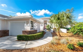 7700 WHITEBRIDGE GLEN, UNIVERSITY PARK, Florida 34201, 2 Bedrooms Bedrooms, 6 Rooms Rooms,2 BathroomsBathrooms,Residential,For sale,WHITEBRIDGE,A4204883