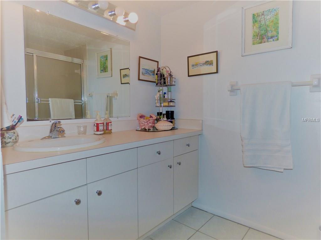 946 VIRGINIA STREET, DUNEDIN, Florida 34698, 2 Bedrooms Bedrooms, 6 Rooms Rooms,1 BathroomBathrooms,Residential,For sale,VIRGINIA,U7842902