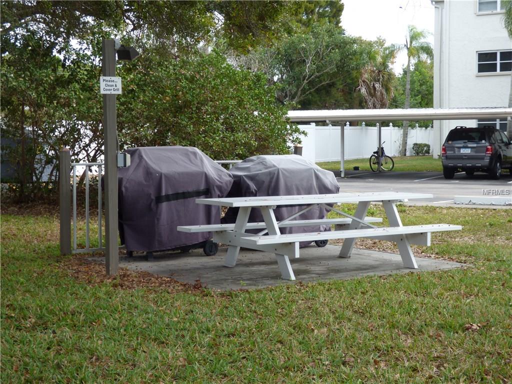 946 VIRGINIA STREET, DUNEDIN, Florida 34698, 2 Bedrooms Bedrooms, 6 Rooms Rooms,1 BathroomBathrooms,Residential,For sale,VIRGINIA,U7842902