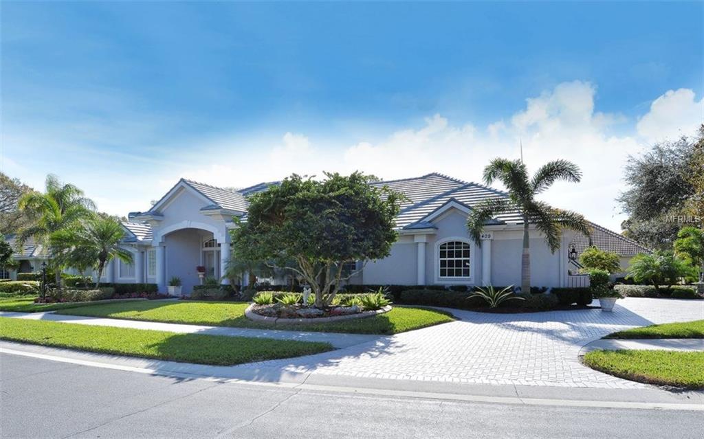 409 HUNTRIDGE DRIVE, VENICE, Florida 34292, 3 Bedrooms Bedrooms, 11 Rooms Rooms,3 BathroomsBathrooms,Residential,For sale,HUNTRIDGE,N5916012