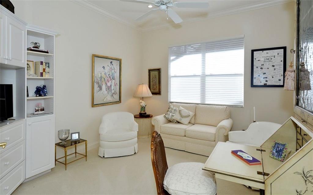 409 HUNTRIDGE DRIVE, VENICE, Florida 34292, 3 Bedrooms Bedrooms, 11 Rooms Rooms,3 BathroomsBathrooms,Residential,For sale,HUNTRIDGE,N5916012