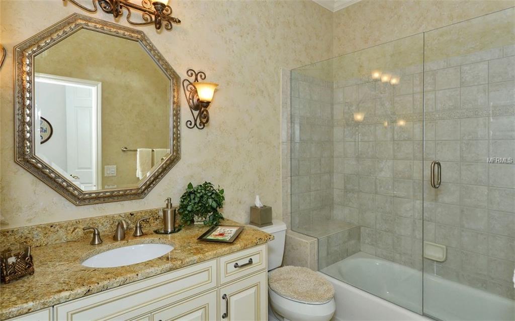 409 HUNTRIDGE DRIVE, VENICE, Florida 34292, 3 Bedrooms Bedrooms, 11 Rooms Rooms,3 BathroomsBathrooms,Residential,For sale,HUNTRIDGE,N5916012