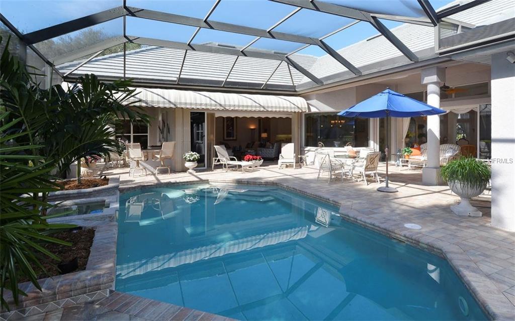 409 HUNTRIDGE DRIVE, VENICE, Florida 34292, 3 Bedrooms Bedrooms, 11 Rooms Rooms,3 BathroomsBathrooms,Residential,For sale,HUNTRIDGE,N5916012