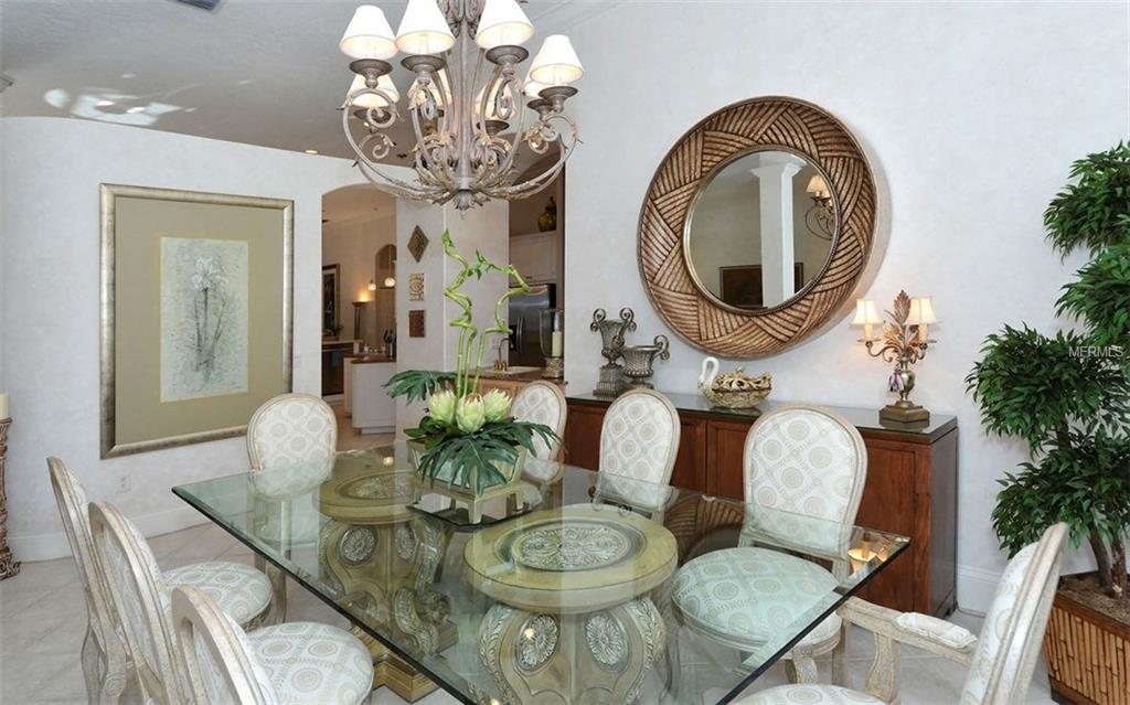 409 HUNTRIDGE DRIVE, VENICE, Florida 34292, 3 Bedrooms Bedrooms, 11 Rooms Rooms,3 BathroomsBathrooms,Residential,For sale,HUNTRIDGE,N5916012