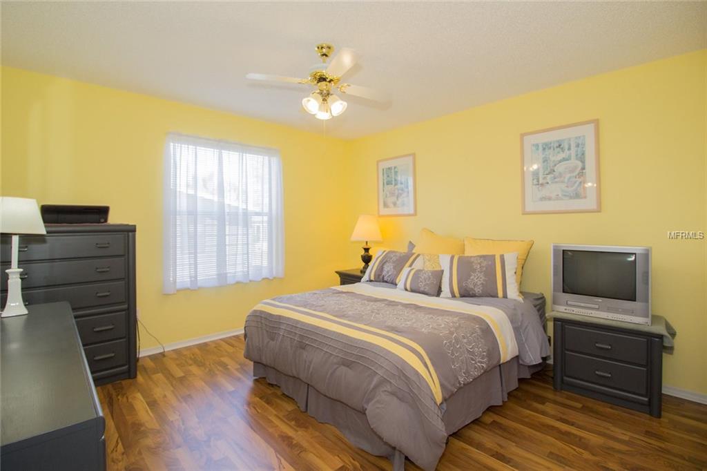 1736 MAGNOLIA AVENUE, LADY LAKE, Florida 32159, 2 Bedrooms Bedrooms, 6 Rooms Rooms,2 BathroomsBathrooms,Residential,For sale,MAGNOLIA,G4852215