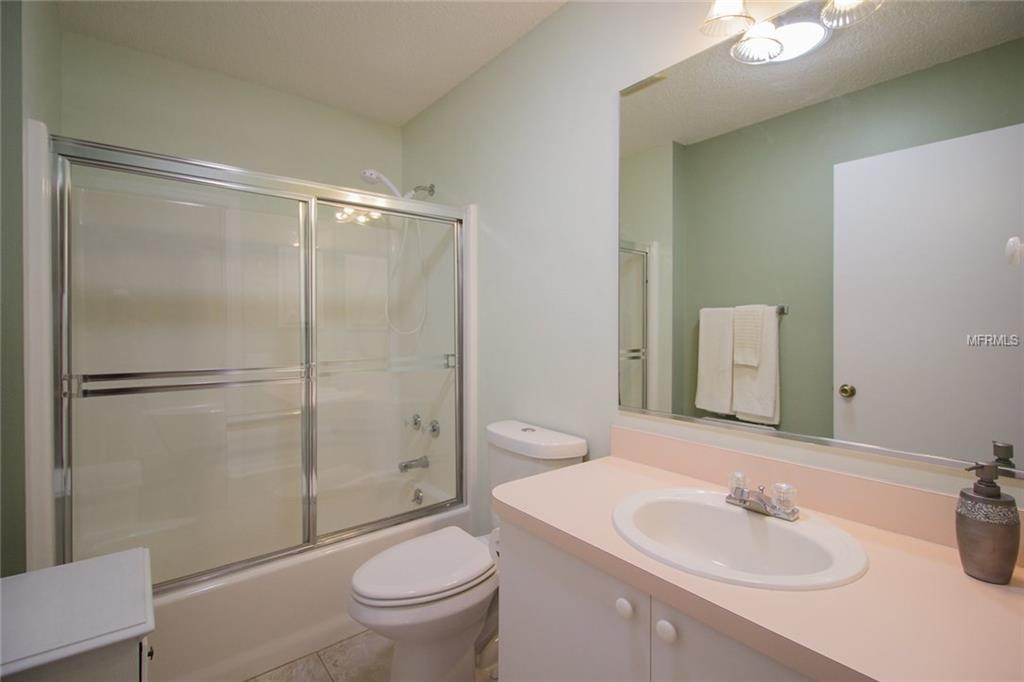 1736 MAGNOLIA AVENUE, LADY LAKE, Florida 32159, 2 Bedrooms Bedrooms, 6 Rooms Rooms,2 BathroomsBathrooms,Residential,For sale,MAGNOLIA,G4852215