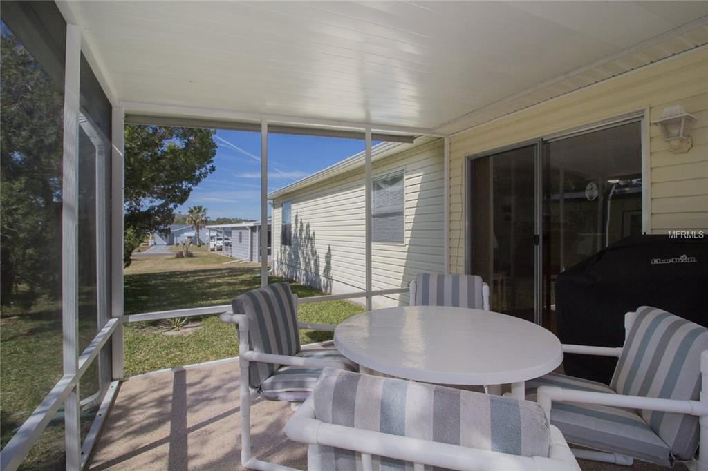 1736 MAGNOLIA AVENUE, LADY LAKE, Florida 32159, 2 Bedrooms Bedrooms, 6 Rooms Rooms,2 BathroomsBathrooms,Residential,For sale,MAGNOLIA,G4852215