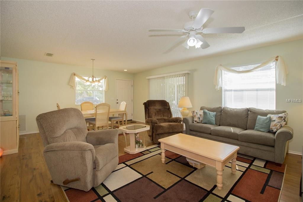 1736 MAGNOLIA AVENUE, LADY LAKE, Florida 32159, 2 Bedrooms Bedrooms, 6 Rooms Rooms,2 BathroomsBathrooms,Residential,For sale,MAGNOLIA,G4852215