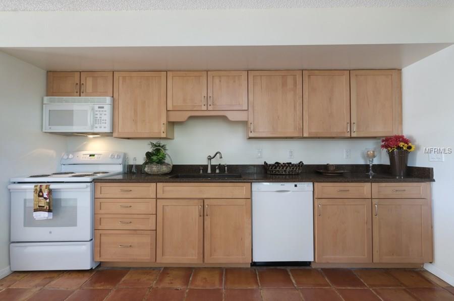 4651 SUMMERWIND DRIVE, SARASOTA, Florida 34234, 2 Bedrooms Bedrooms, 6 Rooms Rooms,2 BathroomsBathrooms,Residential,For sale,SUMMERWIND,A4209526