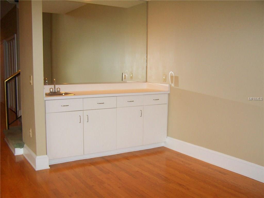 1148 DELANEY AVENUE, ORLANDO, Florida 32806, 2 Bedrooms Bedrooms, 4 Rooms Rooms,2 BathroomsBathrooms,Residential,For sale,DELANEY,O5561664