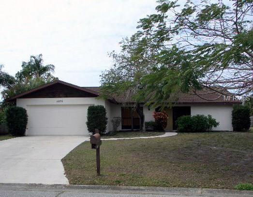 5638 CREEKWOOD DRIVE, SARASOTA, Florida 34233, 3 Bedrooms Bedrooms, 8 Rooms Rooms,2 BathroomsBathrooms,Residential,For sale,CREEKWOOD,A4210149