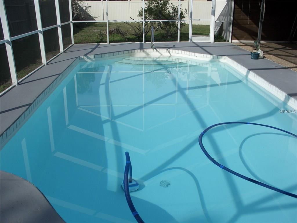 5638 CREEKWOOD DRIVE, SARASOTA, Florida 34233, 3 Bedrooms Bedrooms, 8 Rooms Rooms,2 BathroomsBathrooms,Residential,For sale,CREEKWOOD,A4210149