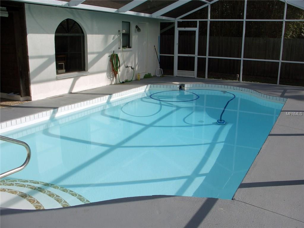 5638 CREEKWOOD DRIVE, SARASOTA, Florida 34233, 3 Bedrooms Bedrooms, 8 Rooms Rooms,2 BathroomsBathrooms,Residential,For sale,CREEKWOOD,A4210149