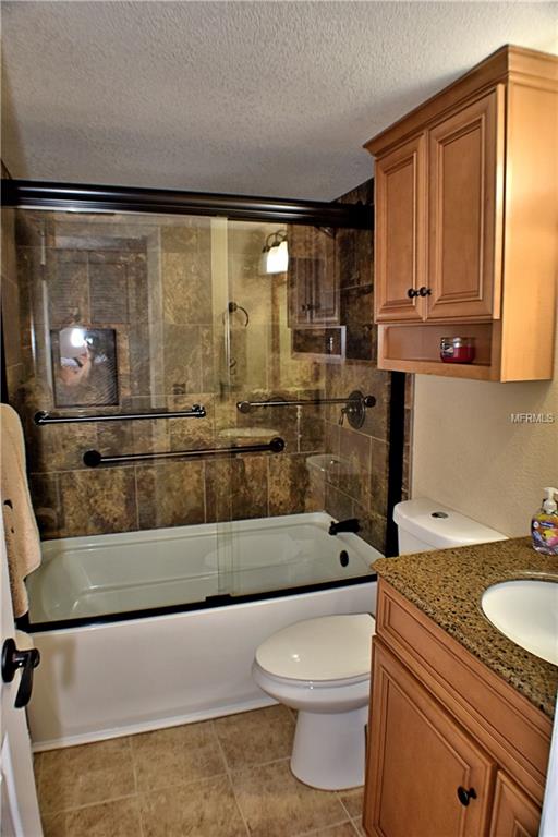 333 LAKE HOWARD DRIVE NW, WINTER HAVEN, Florida 33880, 3 Bedrooms Bedrooms, 7 Rooms Rooms,2 BathroomsBathrooms,Residential,For sale,LAKE HOWARD,P4717134