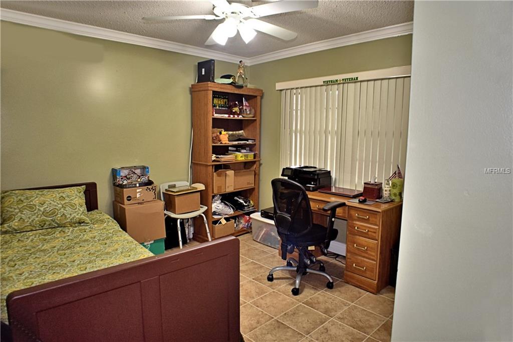 333 LAKE HOWARD DRIVE NW, WINTER HAVEN, Florida 33880, 3 Bedrooms Bedrooms, 7 Rooms Rooms,2 BathroomsBathrooms,Residential,For sale,LAKE HOWARD,P4717134