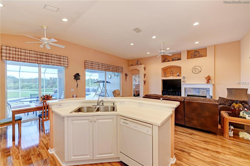 812 DERBYSHIRE DRIVE VENICE, Florida 34285, 3 Bedrooms Bedrooms, 9 Rooms Rooms,2 BathroomsBathrooms,Residential,For sale,DERBYSHIRE,A4199641