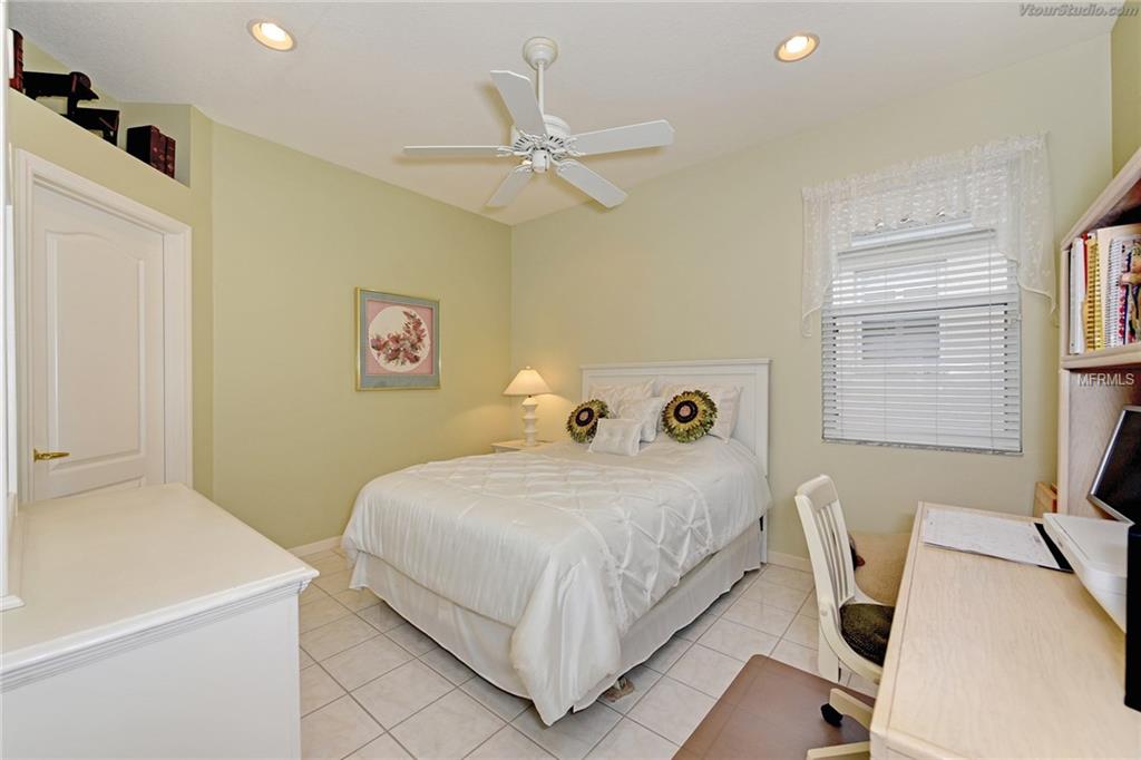 812 DERBYSHIRE DRIVE VENICE, Florida 34285, 3 Bedrooms Bedrooms, 9 Rooms Rooms,2 BathroomsBathrooms,Residential,For sale,DERBYSHIRE,A4199641