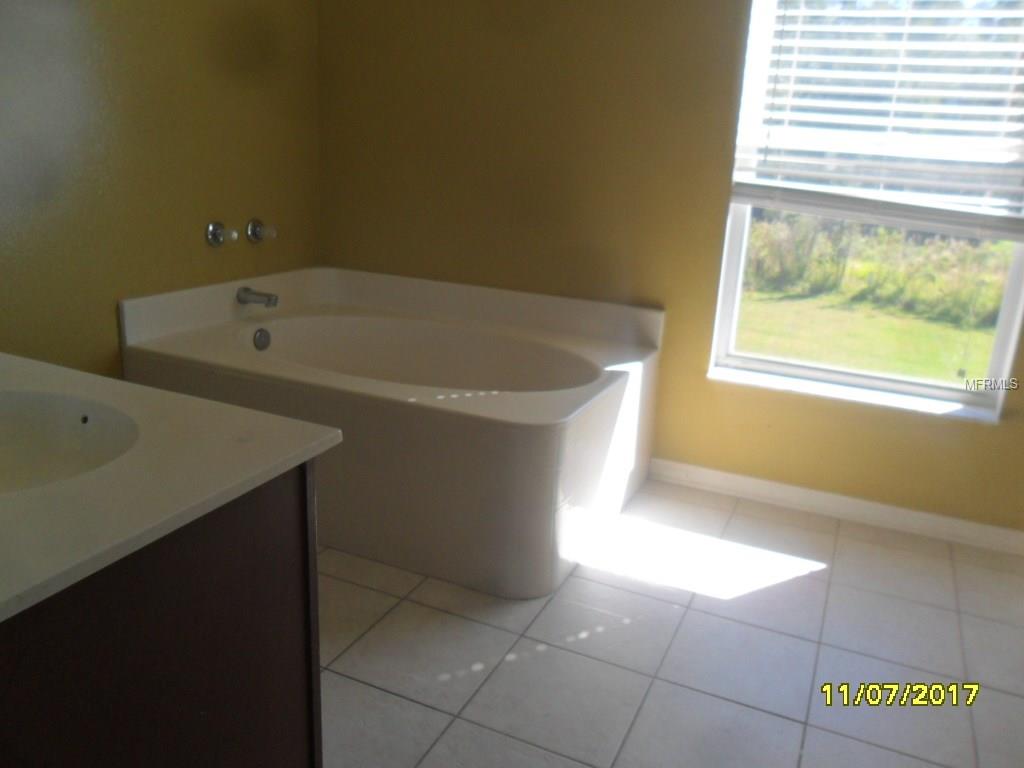 24940 HYDE PARK BOULEVARD, LAND O LAKES, Florida 34639, 4 Bedrooms Bedrooms, 4 Rooms Rooms,2 BathroomsBathrooms,Residential,For sale,HYDE PARK,T2915562