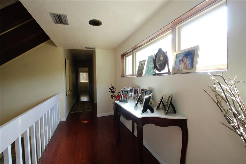 111 HIDDEN OAK DRIVE, LONGWOOD, Florida 32779, 4 Bedrooms Bedrooms, 8 Rooms Rooms,2 BathroomsBathrooms,Residential,For sale,HIDDEN OAK,O5561288