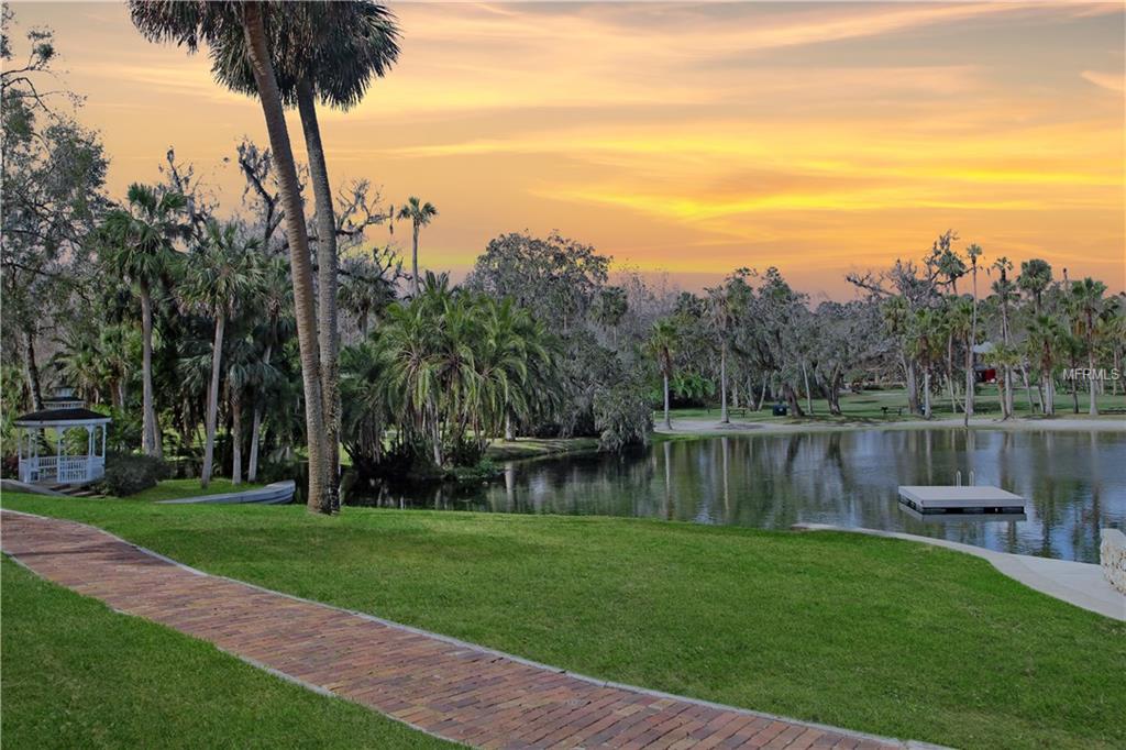 111 HIDDEN OAK DRIVE, LONGWOOD, Florida 32779, 4 Bedrooms Bedrooms, 8 Rooms Rooms,2 BathroomsBathrooms,Residential,For sale,HIDDEN OAK,O5561288