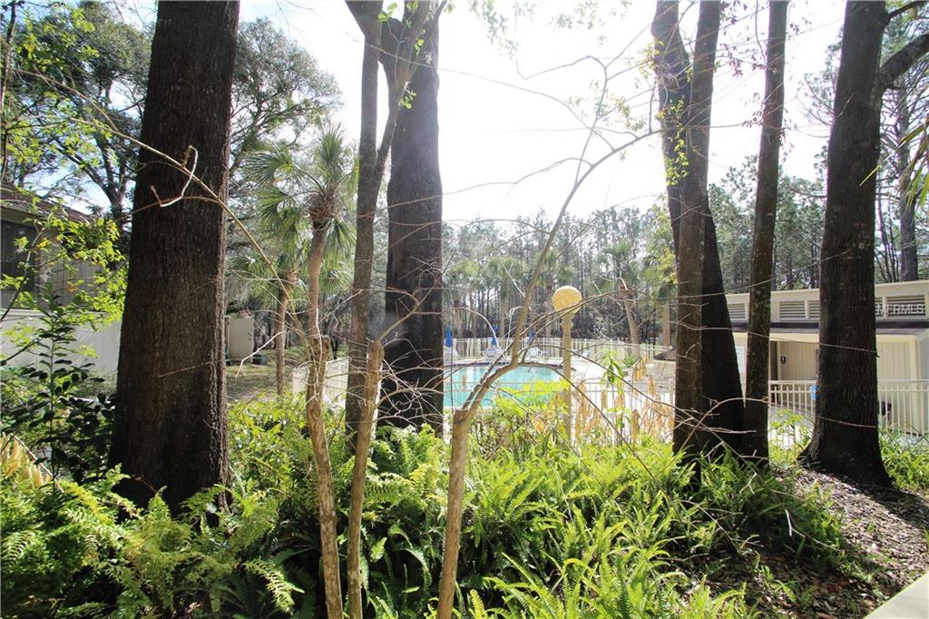 111 HIDDEN OAK DRIVE, LONGWOOD, Florida 32779, 4 Bedrooms Bedrooms, 8 Rooms Rooms,2 BathroomsBathrooms,Residential,For sale,HIDDEN OAK,O5561288