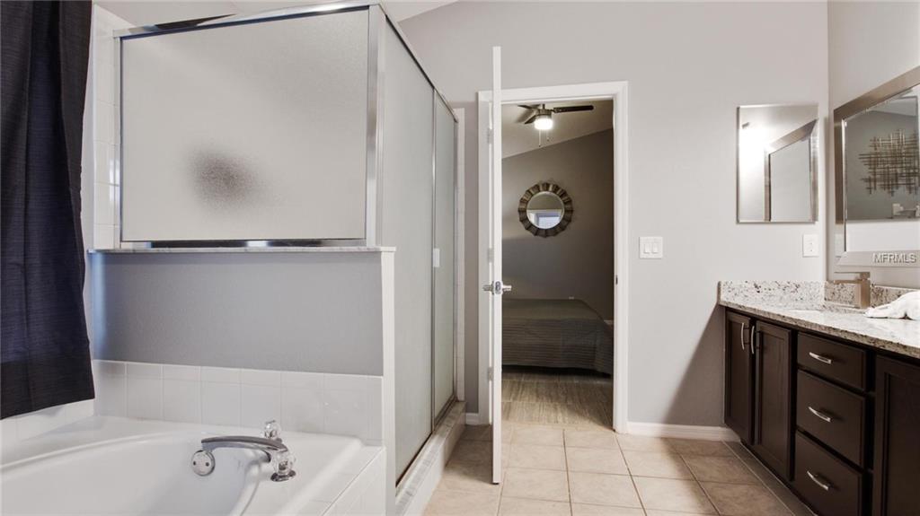 2662 ONEIDA LOOP, KISSIMMEE, Florida 34747, 5 Bedrooms Bedrooms, 8 Rooms Rooms,4 BathroomsBathrooms,Residential,For sale,ONEIDA,O5561503