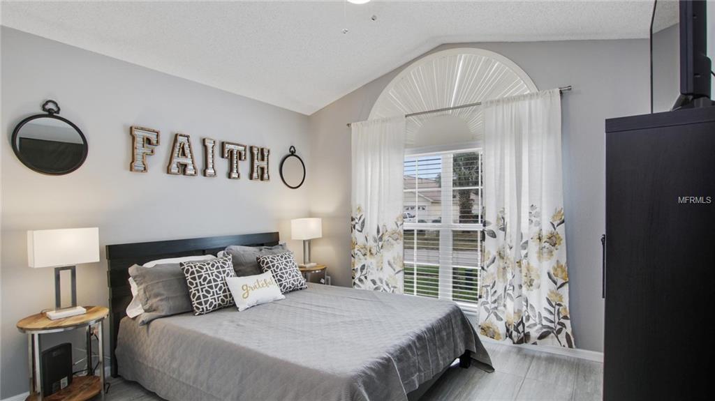 2662 ONEIDA LOOP, KISSIMMEE, Florida 34747, 5 Bedrooms Bedrooms, 8 Rooms Rooms,4 BathroomsBathrooms,Residential,For sale,ONEIDA,O5561503