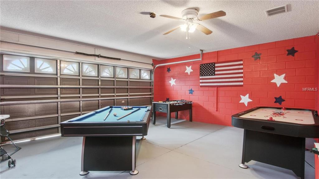 2662 ONEIDA LOOP, KISSIMMEE, Florida 34747, 5 Bedrooms Bedrooms, 8 Rooms Rooms,4 BathroomsBathrooms,Residential,For sale,ONEIDA,O5561503