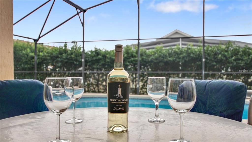 2662 ONEIDA LOOP, KISSIMMEE, Florida 34747, 5 Bedrooms Bedrooms, 8 Rooms Rooms,4 BathroomsBathrooms,Residential,For sale,ONEIDA,O5561503