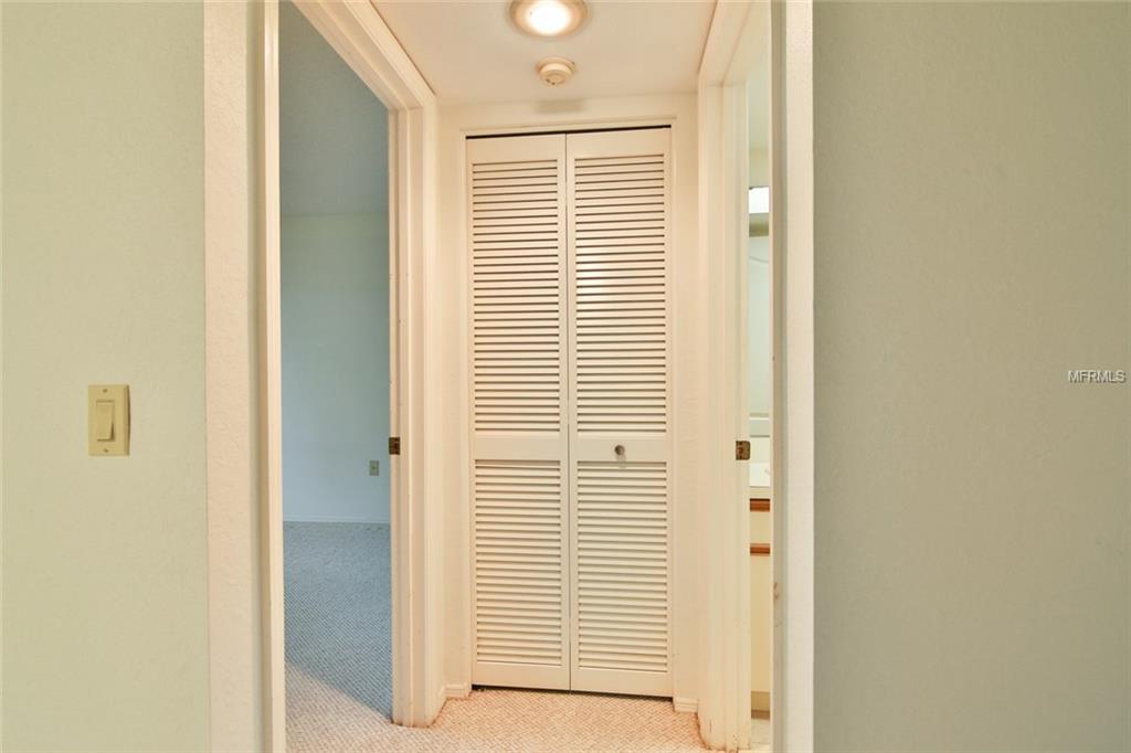 4230 MADEIRA COURT, SARASOTA, Florida 34233, 2 Bedrooms Bedrooms, 5 Rooms Rooms,2 BathroomsBathrooms,Residential,For sale,MADEIRA,A4197848