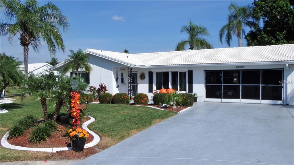 4009 JOYCE DRIVE, BRADENTON, Florida 34208, 2 Bedrooms Bedrooms, 8 Rooms Rooms,2 BathroomsBathrooms,Residential,For sale,JOYCE,A4201329