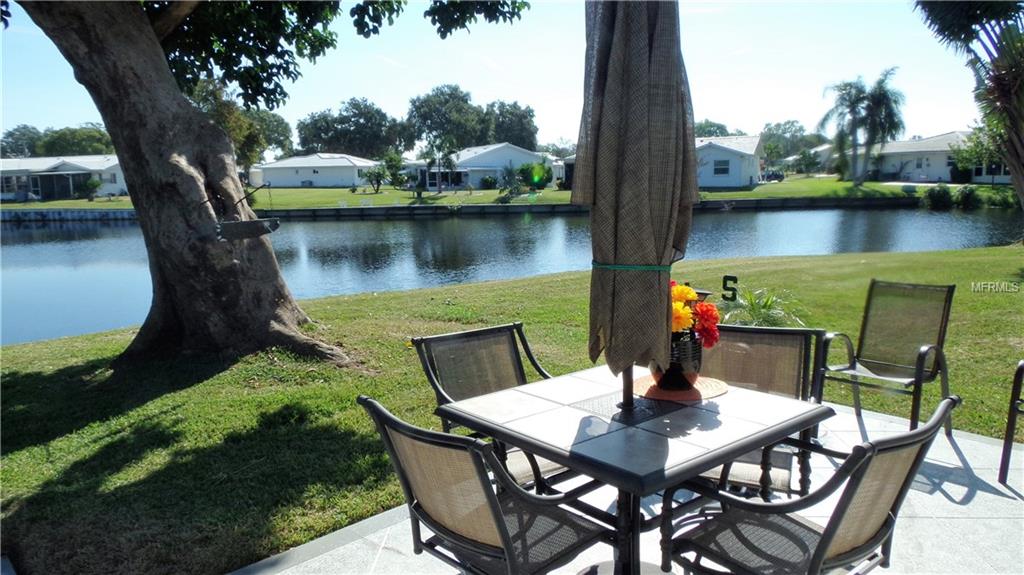 4009 JOYCE DRIVE, BRADENTON, Florida 34208, 2 Bedrooms Bedrooms, 8 Rooms Rooms,2 BathroomsBathrooms,Residential,For sale,JOYCE,A4201329