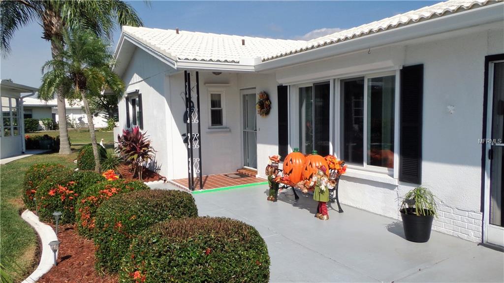 4009 JOYCE DRIVE, BRADENTON, Florida 34208, 2 Bedrooms Bedrooms, 8 Rooms Rooms,2 BathroomsBathrooms,Residential,For sale,JOYCE,A4201329