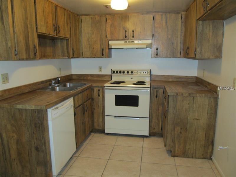 4807 LIGHTHOUSE CIRCLE, ORLANDO, Florida 32808, 2 Bedrooms Bedrooms, 6 Rooms Rooms,2 BathroomsBathrooms,Residential,For sale,LIGHTHOUSE,O5550839