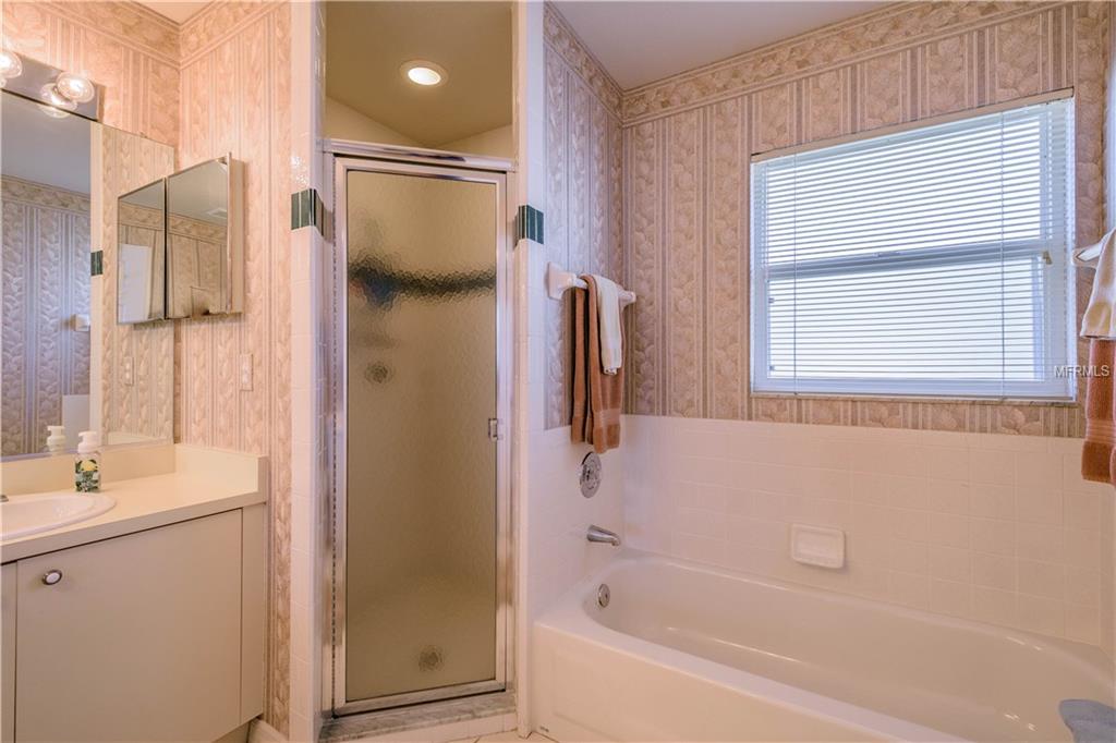 2517 LANTANA LANE, PALMETTO, Florida 34221, 3 Bedrooms Bedrooms, 6 Rooms Rooms,2 BathroomsBathrooms,Residential,For sale,LANTANA,A4205711