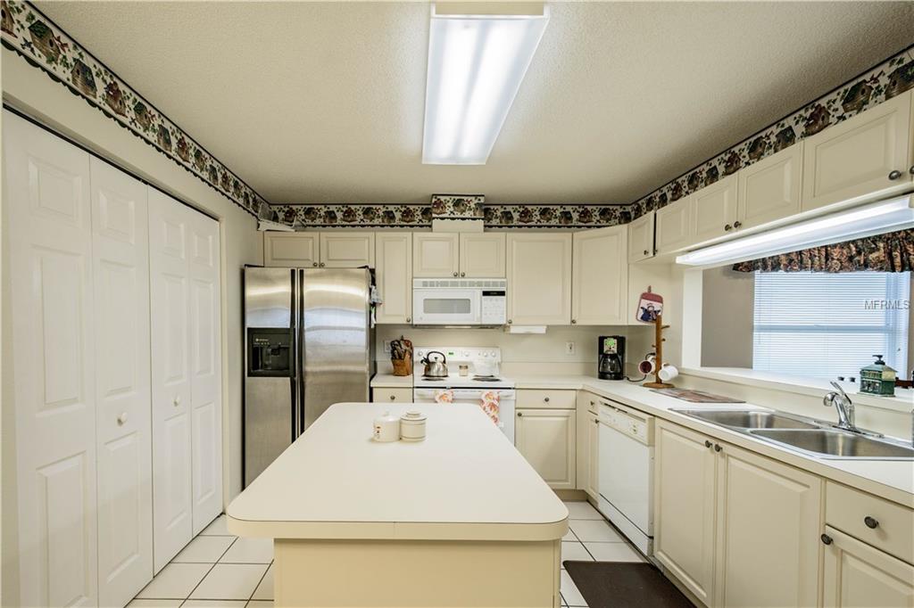 2517 LANTANA LANE, PALMETTO, Florida 34221, 3 Bedrooms Bedrooms, 6 Rooms Rooms,2 BathroomsBathrooms,Residential,For sale,LANTANA,A4205711