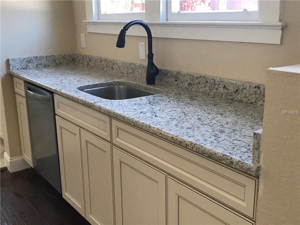 1606 S PALMETTO AVENUE, SANFORD, Florida 32771, 2 Bedrooms Bedrooms, 3 Rooms Rooms,2 BathroomsBathrooms,Residential,For sale,PALMETTO,G4852061