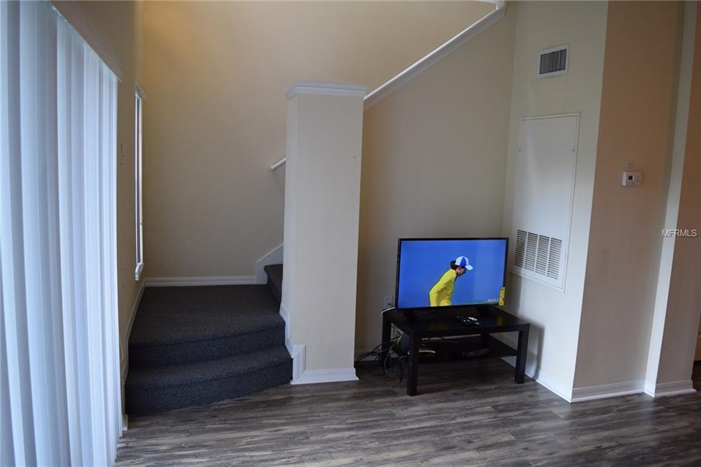 8406 CRYSTAL COVE LOOP, KISSIMMEE, Florida 34747, 3 Bedrooms Bedrooms, 5 Rooms Rooms,2 BathroomsBathrooms,Residential,For sale,CRYSTAL COVE,S4856645