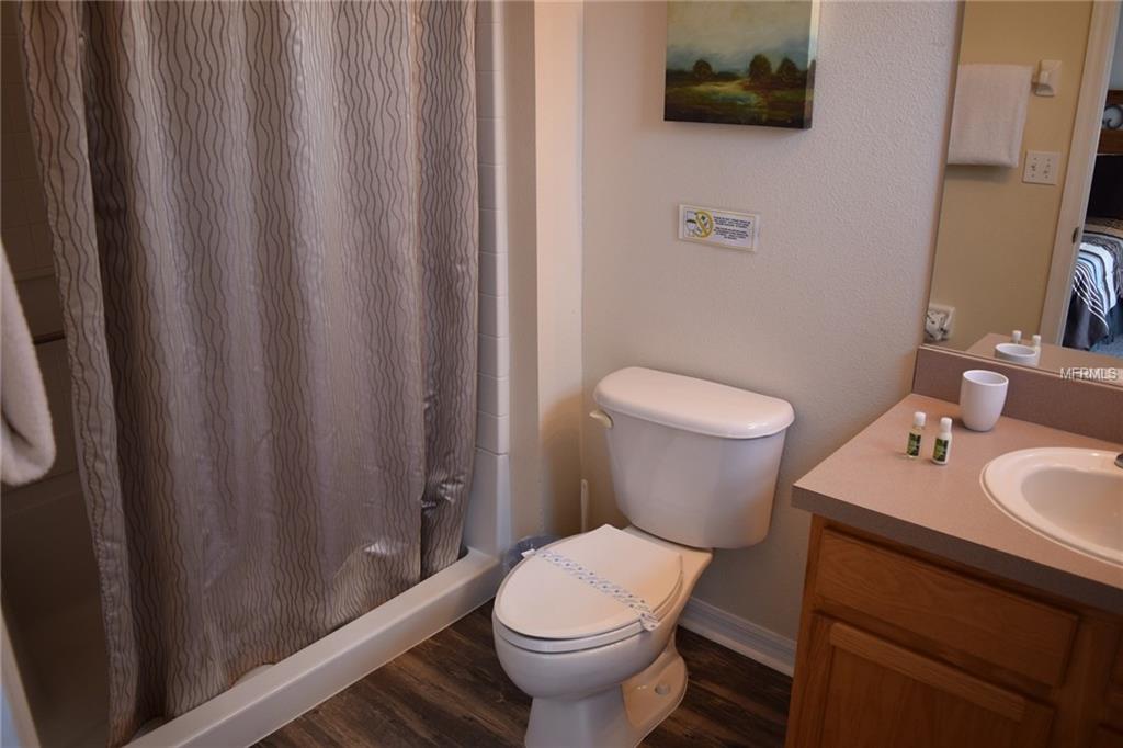 8406 CRYSTAL COVE LOOP, KISSIMMEE, Florida 34747, 3 Bedrooms Bedrooms, 5 Rooms Rooms,2 BathroomsBathrooms,Residential,For sale,CRYSTAL COVE,S4856645