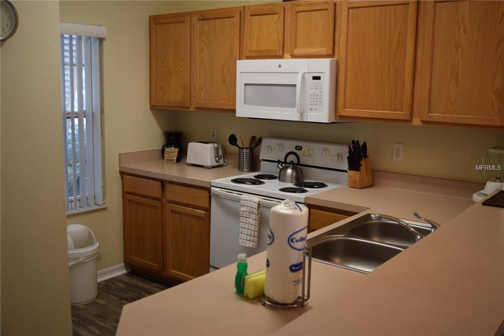 8406 CRYSTAL COVE LOOP, KISSIMMEE, Florida 34747, 3 Bedrooms Bedrooms, 5 Rooms Rooms,2 BathroomsBathrooms,Residential,For sale,CRYSTAL COVE,S4856645