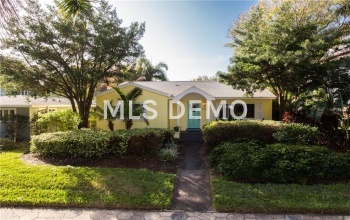 566 13TH AVENUE NE, ST PETERSBURG, Florida 33701, 3 Bedrooms Bedrooms, 3 Rooms Rooms,2 BathroomsBathrooms,Residential,For sale,13TH,U7847217