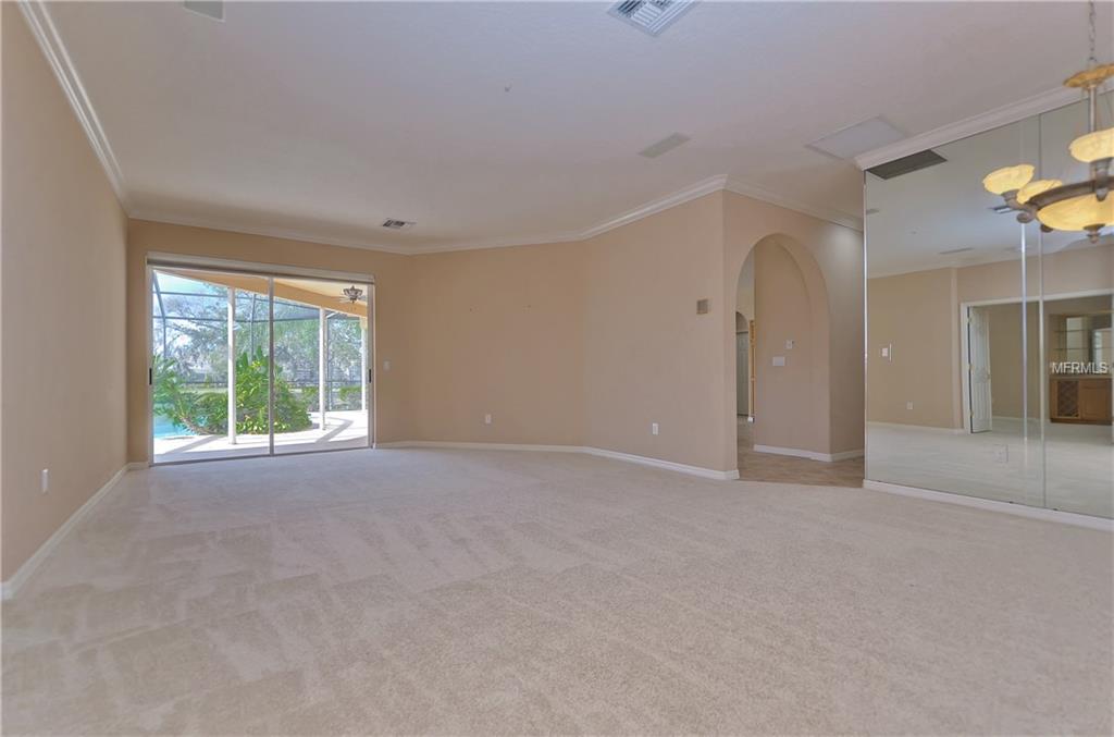 16462 TURNBURY OAK DRIVE, ODESSA, Florida 33556, 4 Bedrooms Bedrooms, 9 Rooms Rooms,3 BathroomsBathrooms,Residential,For sale,TURNBURY OAK,T2928258