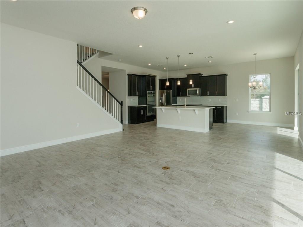 404 WHITE COTTON CIRCLE, OVIEDO, Florida 32765, 5 Bedrooms Bedrooms, 11 Rooms Rooms,4 BathroomsBathrooms,Residential,For sale,WHITE COTTON,O5496609